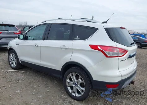 2015 Ford Escape Titanium из США, поврежденный, VIN 1FMCU9J92FUB30667